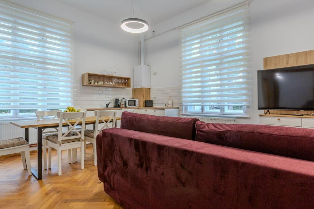 Apartmán Gb4 By Rentable Brašov Exteriér fotografie